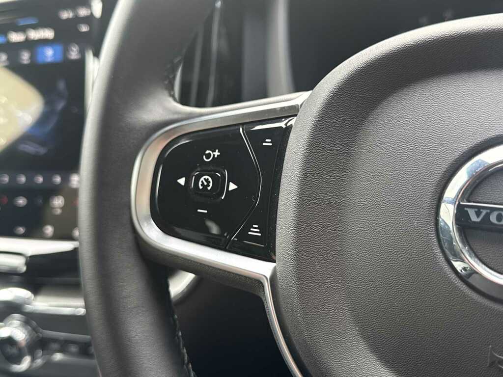 Volvo XC60 2.0 B5p Plus Dark Awd Geartronic Grey #34