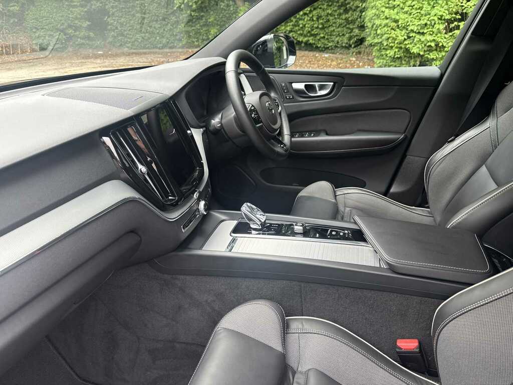 Volvo XC60 2.0 B5p Plus Dark Awd Geartronic Grey #15