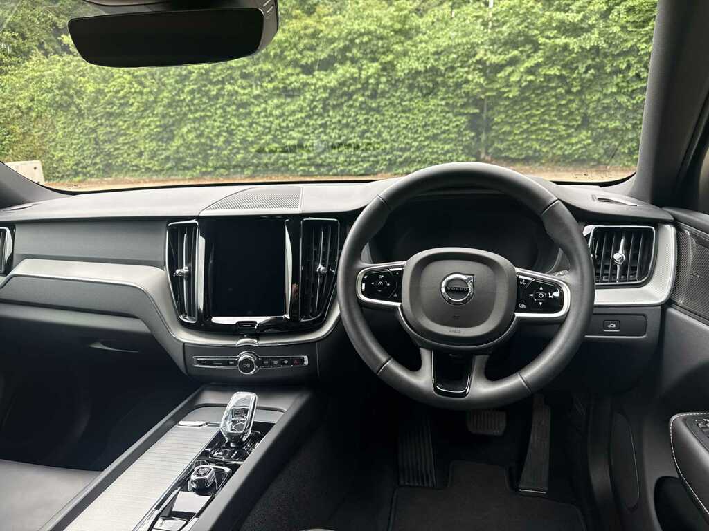 Volvo XC60 2.0 B5p Plus Dark Awd Geartronic Grey #30