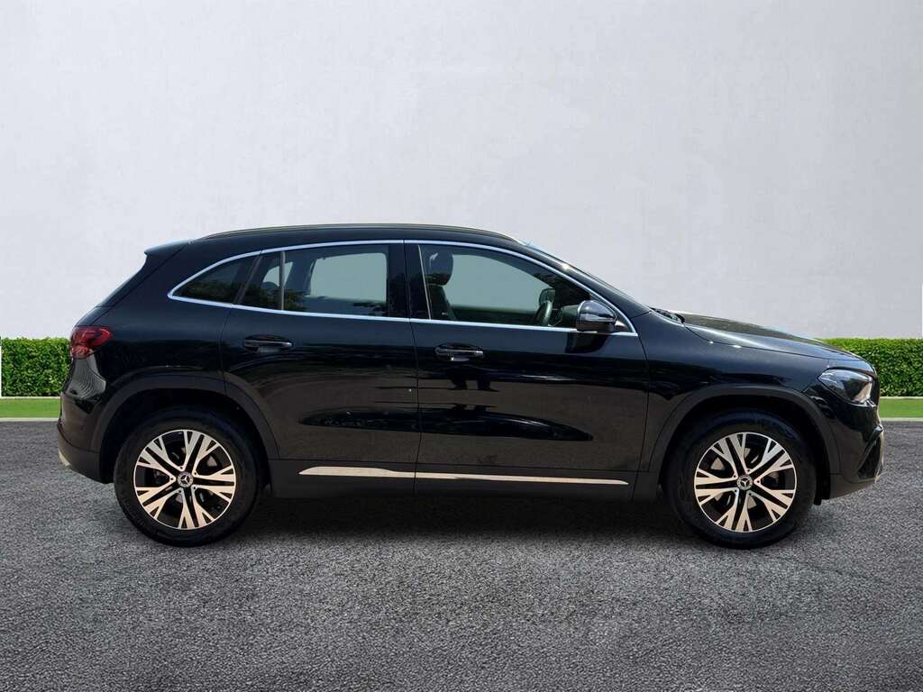Mercedes-Benz GLA Class Gla 200 Sport Executive GX24OPA Black #3