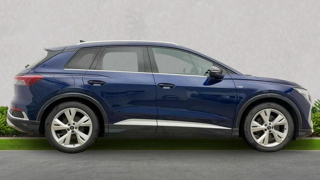 Audi Q4 E Tron 40 S Line Suv 82Kwh 204 Ps Blue #3