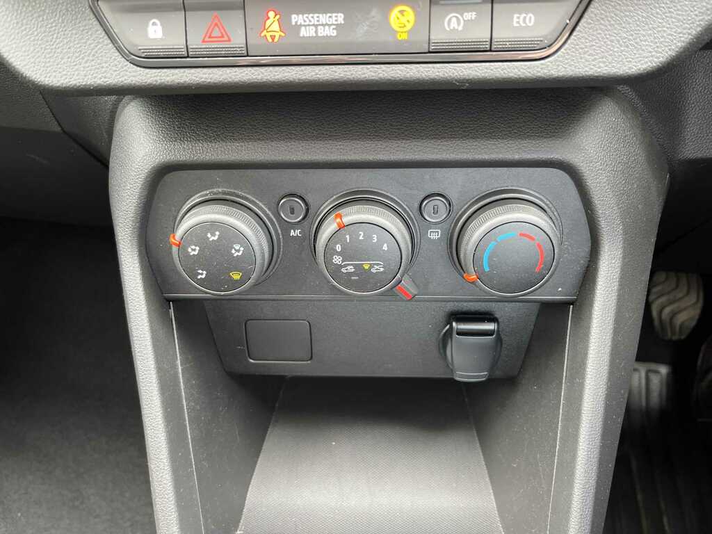 Dacia Sandero Stepway Dacia Sandero Stepway 1.0 Tce Extreme Cvt Green #11