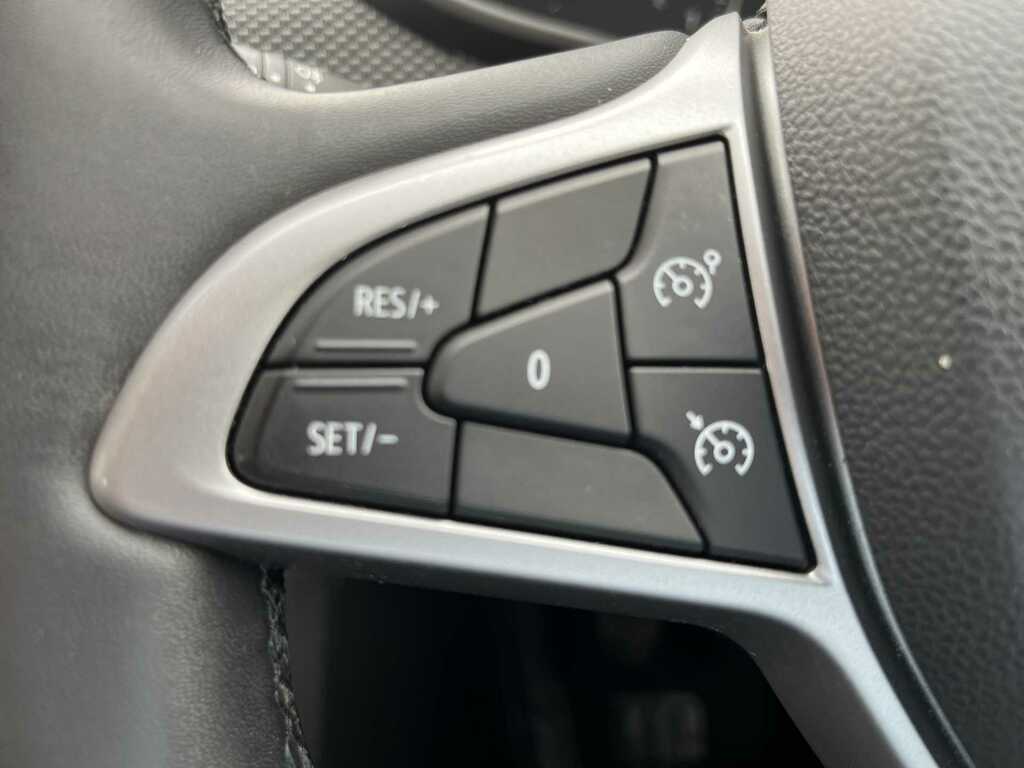 Dacia Sandero Stepway Dacia Sandero Stepway 1.0 Tce Extreme Cvt Green #23