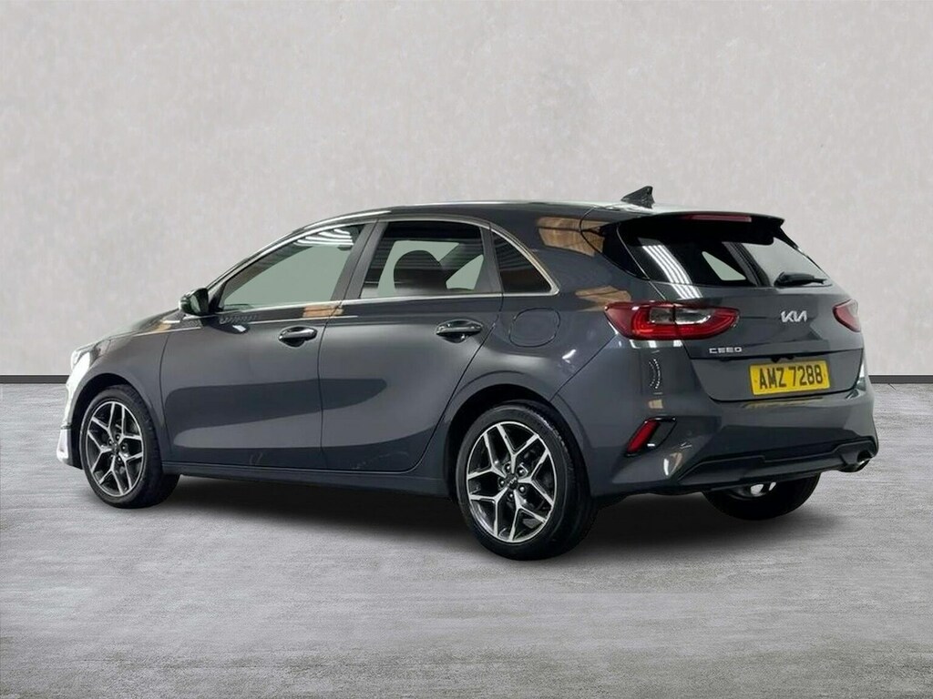 Kia Ceed Ceed 1.5T Gdi Isg 3 Hatchback AMZ7288 Grey #2
