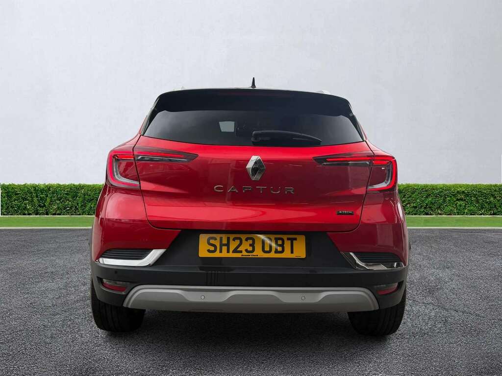Renault Captur 1.6 E-tech Full Hybrid 145 Techno Red #4