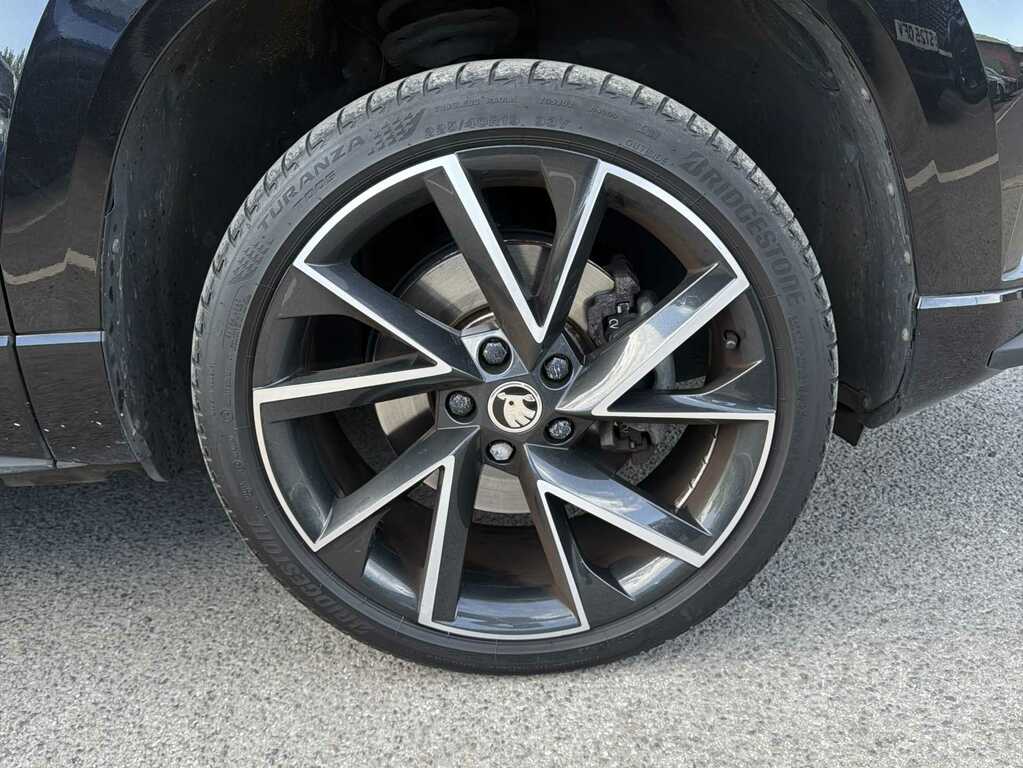 Skoda Karoq 1.5 Tsi Sportline Dsg LV23VTD Black #6
