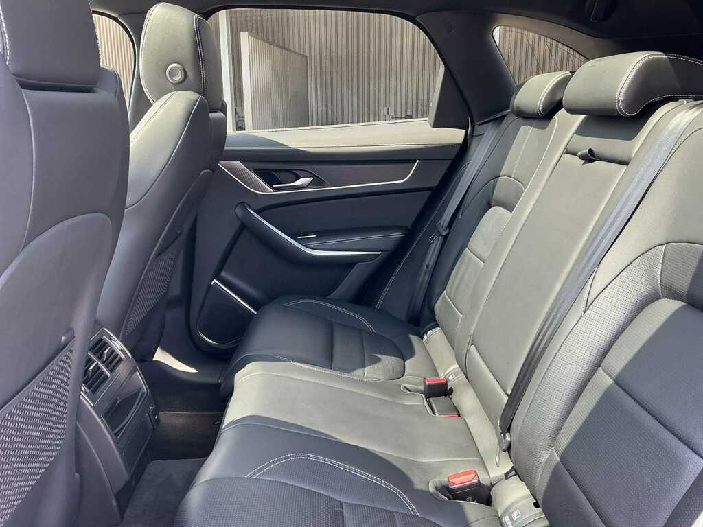 Jaguar F-Pace 2.0 D200 R-dynamic Black Awd Silver #4