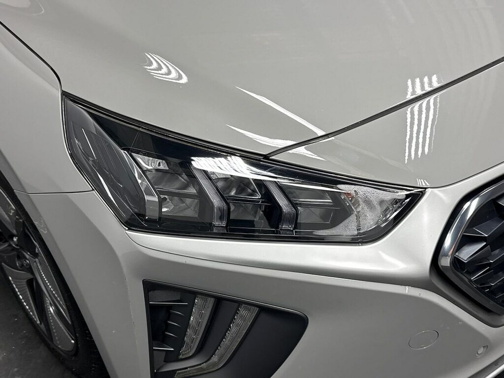 Hyundai Ioniq Hatchback Black #29