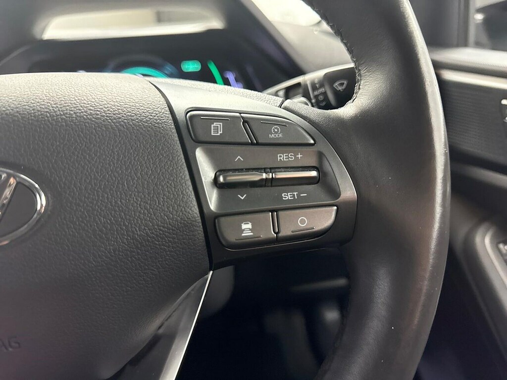 Hyundai Ioniq Hatchback Black #25
