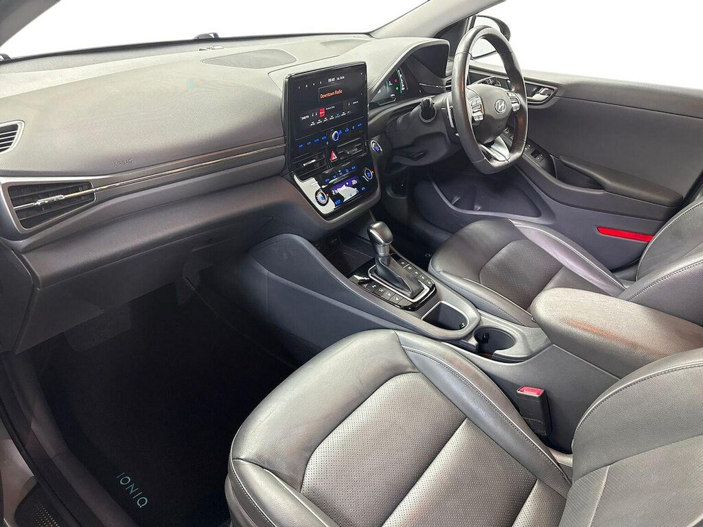 Hyundai Ioniq Hatchback Black #7