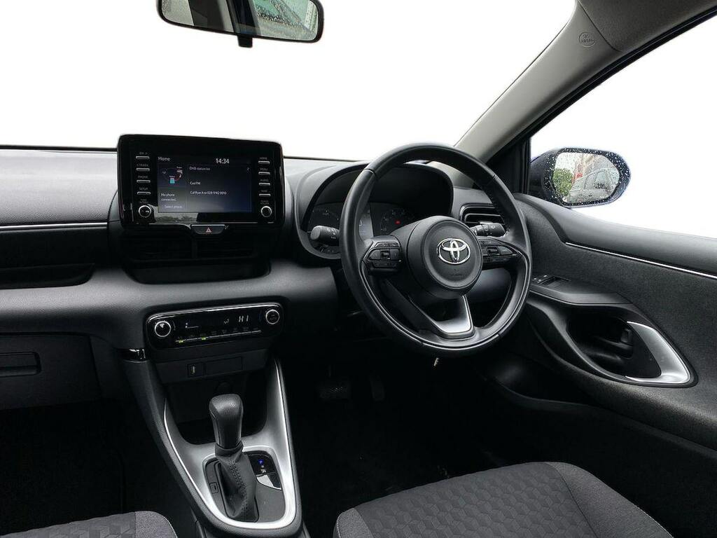 Toyota Yaris Design Silver #7