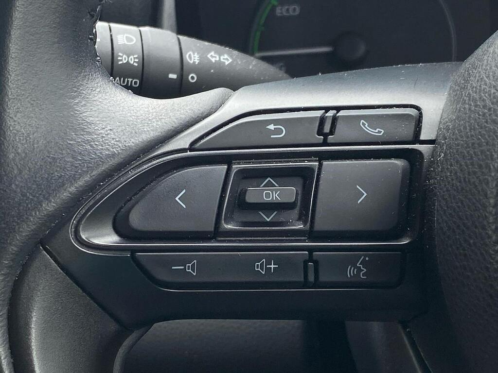Toyota Yaris Design Silver #24