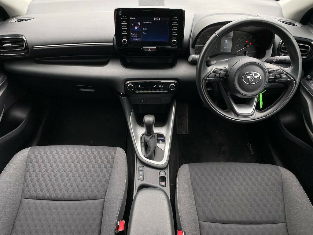 Toyota Yaris Design Silver #13