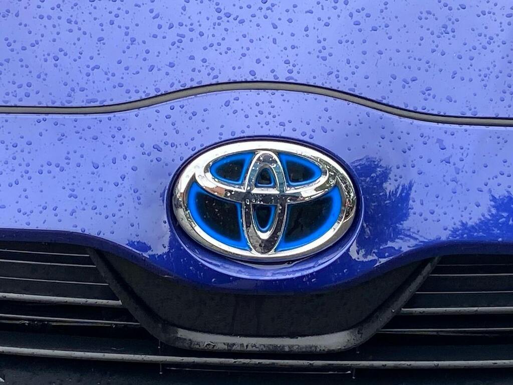 Toyota Yaris Design Silver #28