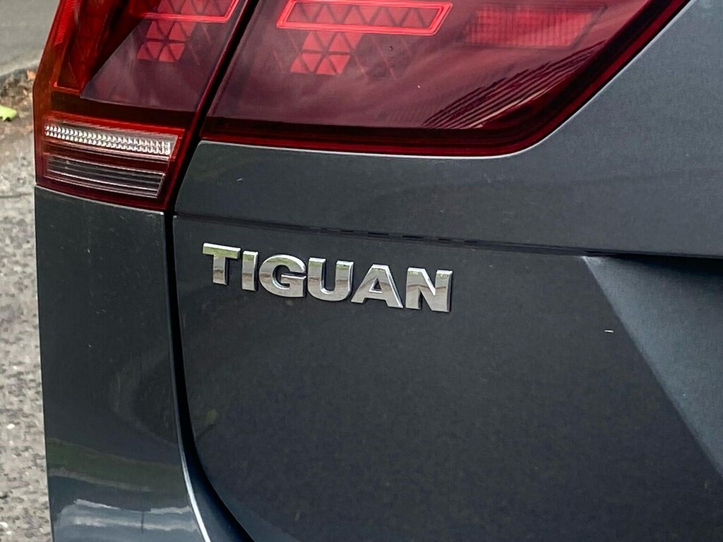 Volkswagen Tiguan Match Black #34