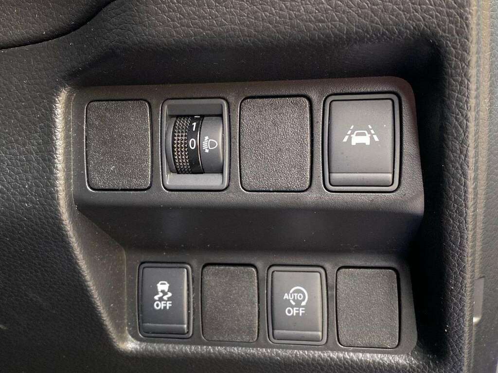 Nissan Qashqai 1.2 Dig-t Acenta Xtronic Hatchback #22