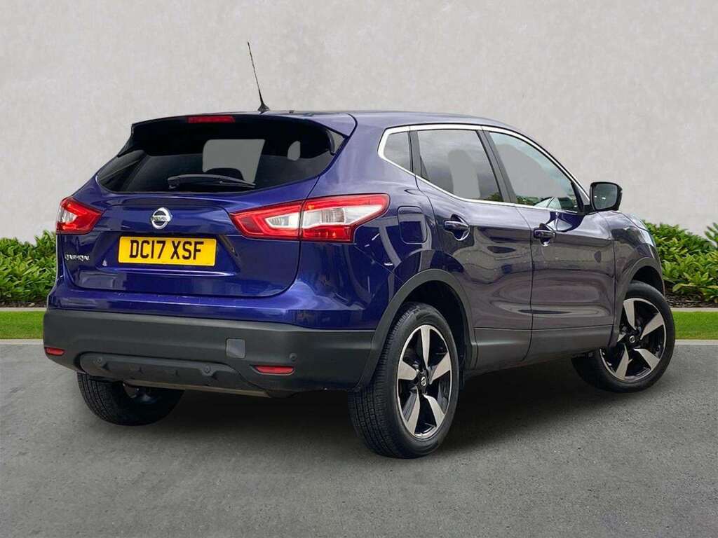 Nissan Qashqai 1.2 Dig-t Acenta Xtronic Hatchback #18