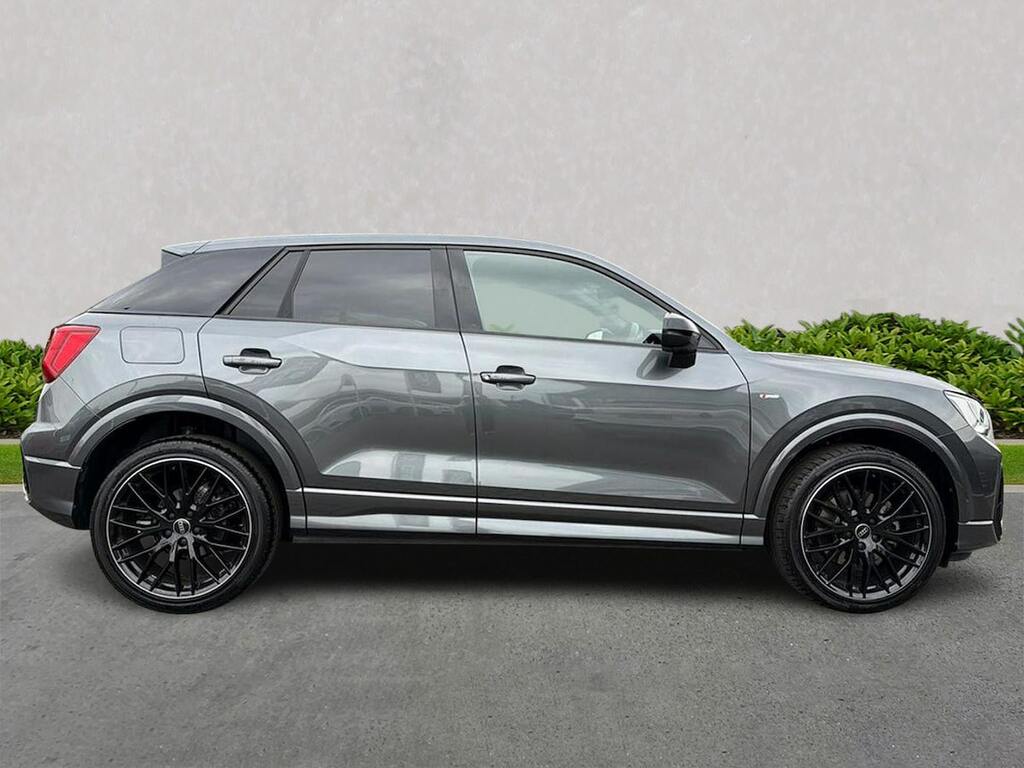 Audi Q2 35 Tfsi Black Edition S Tronic Tech KS75AVL Grey #3
