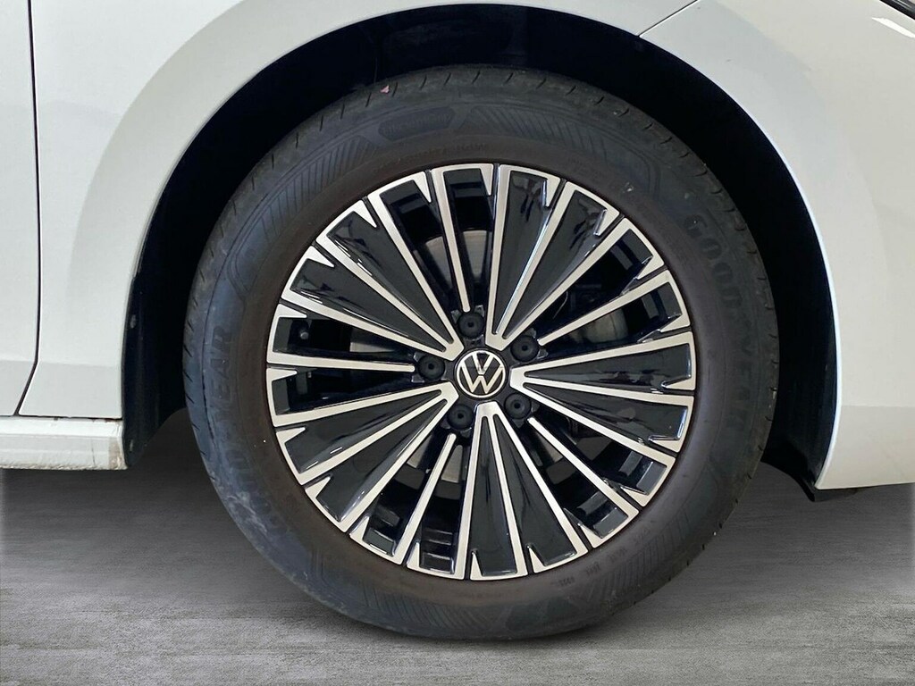 Volkswagen Passat 1.5 Etsi Mhev Elegance Estate Hybrid Ds GF25MLE White #5