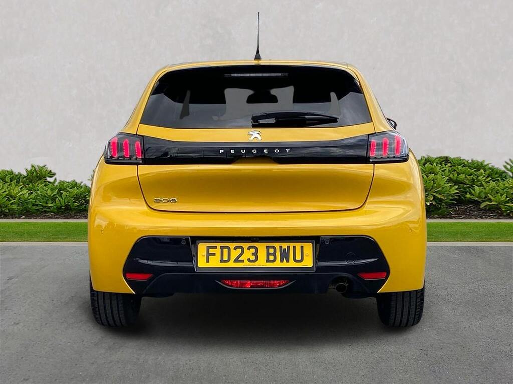 Peugeot 208 1.2 Puretech 100 Allure Premium Yellow #4
