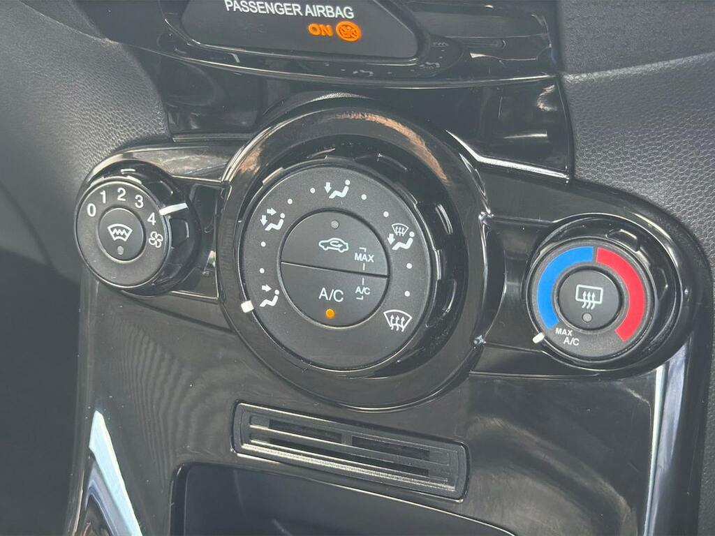 Ford Fiesta 1.25 Studio Hatchback Black #12