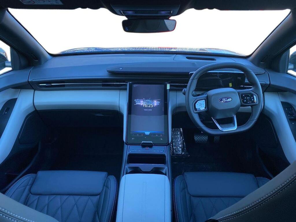 Ford Explorer Premium Red #8