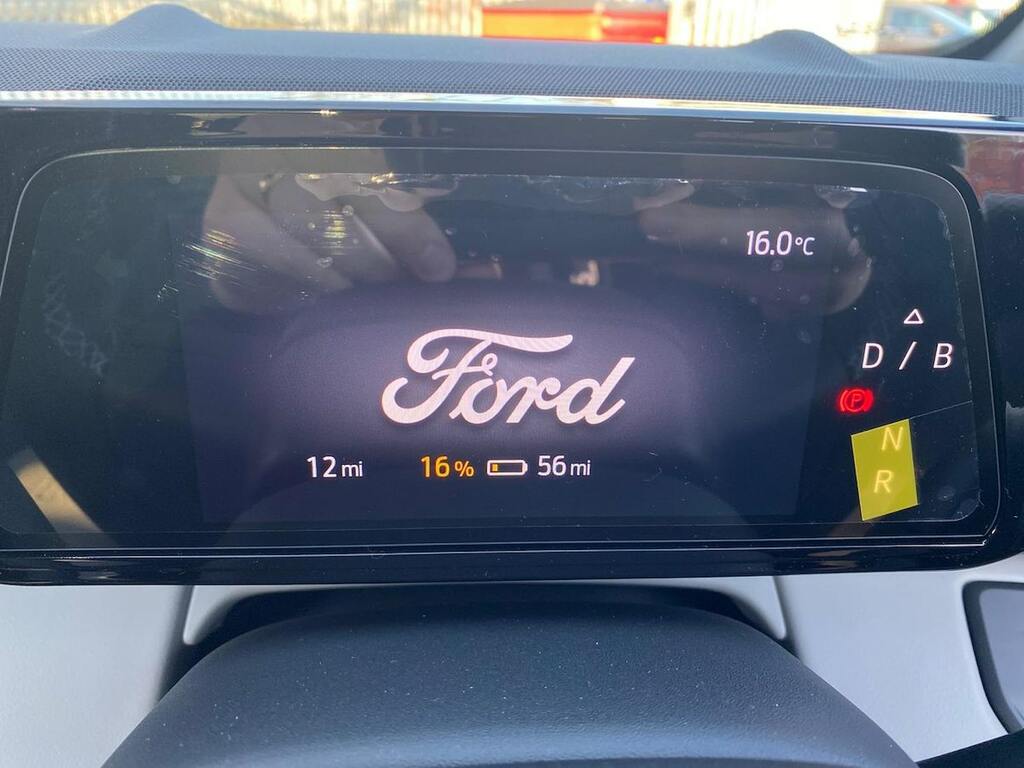 Ford Explorer Premium Red #10