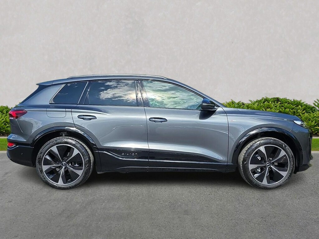 Audi Q6 E-Tron 225Kw Performance 100Kwh Black Edition Grey #3