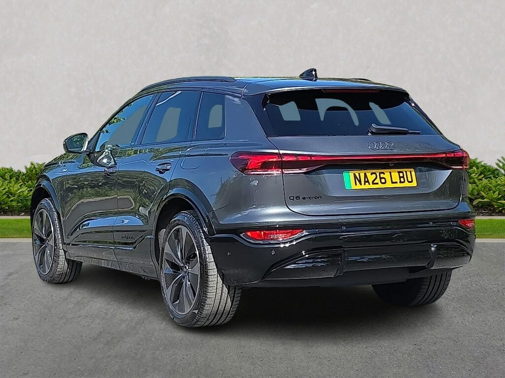 Audi Q6 E-Tron 225Kw Performance 100Kwh Black Edition Grey #2