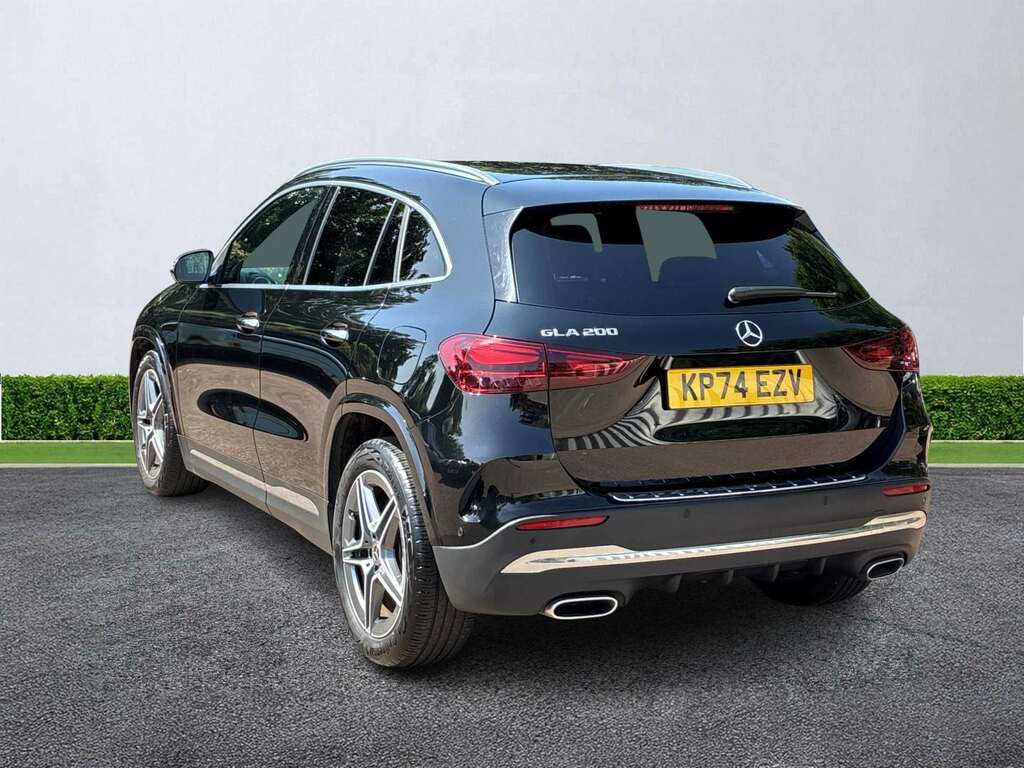 Mercedes-Benz GLA Class Gla 200 Amg Line Executive KP74EZV Black #2
