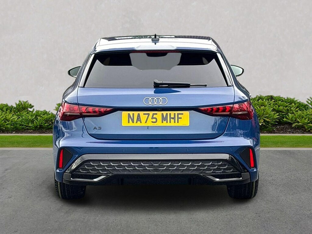 Audi A3 1.5 Tfsi S Line Sportback S Tronic Euro Blue #4