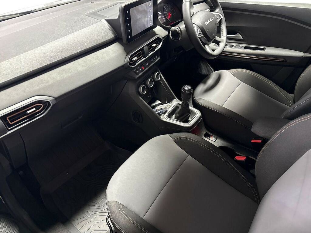 Dacia Jogger 1.0 Tce Extreme Green #7