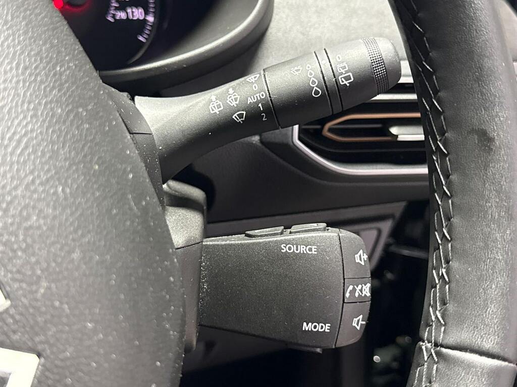 Dacia Jogger 1.0 Tce Extreme Green #26