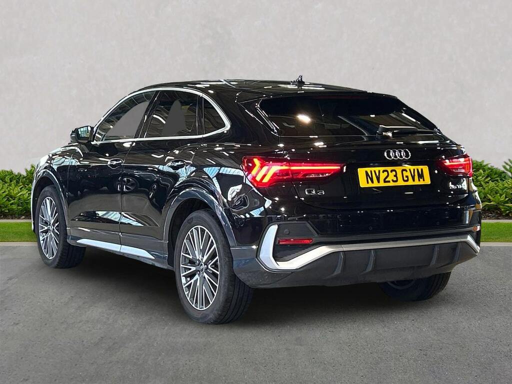 Audi Q3 1.5 Tfsi Cod 35 S Line Sportback S Tron Black #2