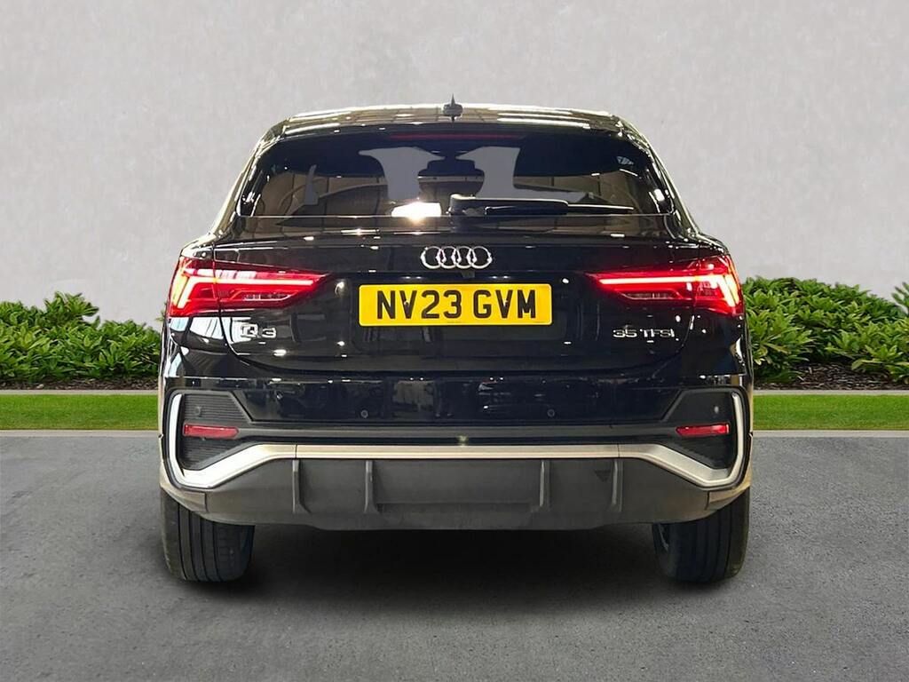 Audi Q3 1.5 Tfsi Cod 35 S Line Sportback S Tron Black #4
