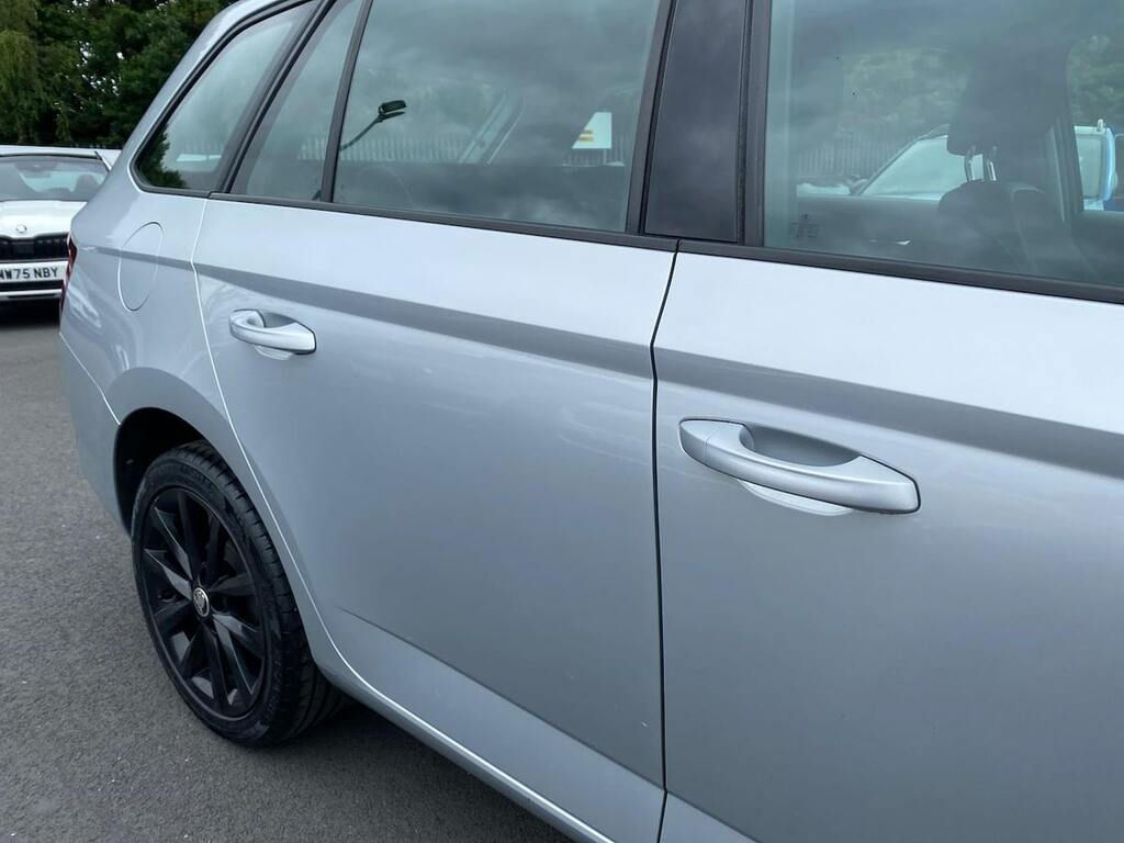 Skoda Fabia 1.0 Tsi Colour Edition 95Ps 5-Dr Hatchback #37