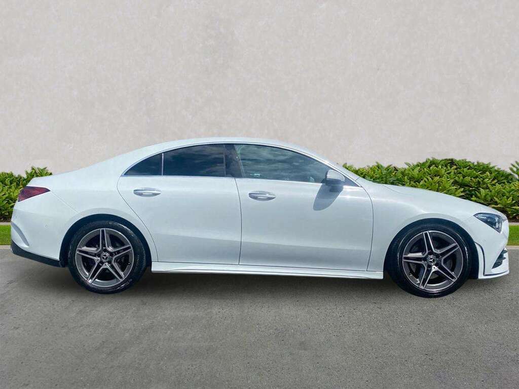 Mercedes-Benz CLA Class Cla 200 Amg Line Premium Tip White #3