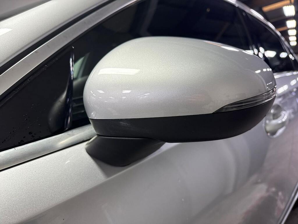 Mercedes-Benz A Class Hatchback Black #30