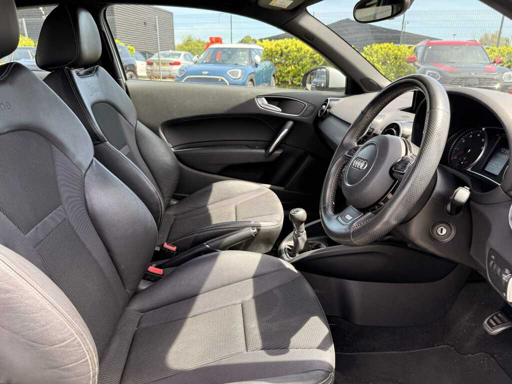 Audi A1 Sport 1.0 Tfsi 95 Ps 5-Speed Blue #21