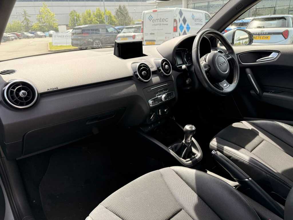 Audi A1 Sport 1.0 Tfsi 95 Ps 5-Speed Blue #7