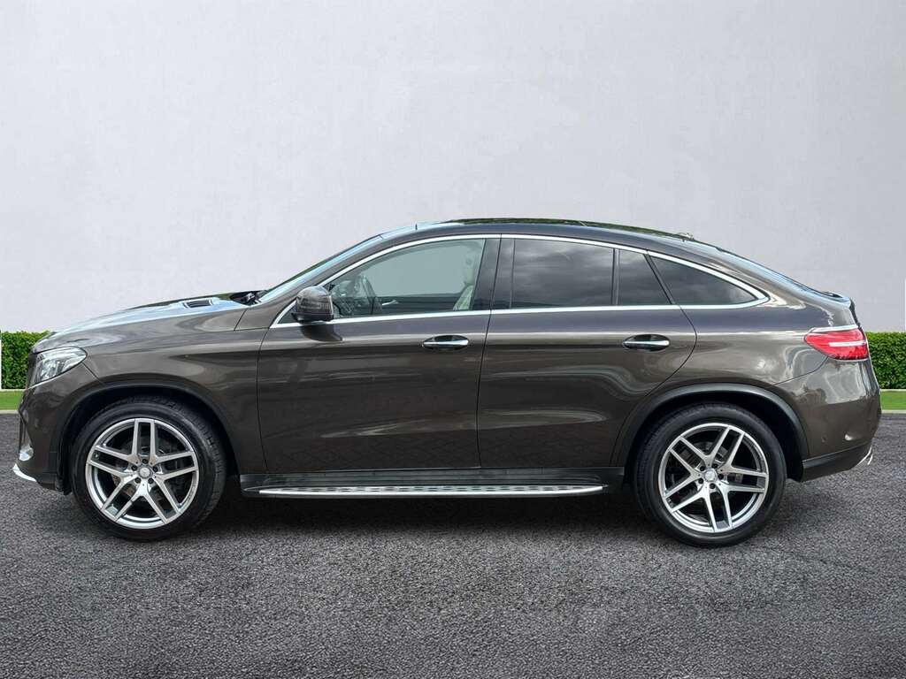 Mercedes-Benz GLE Coupe Amg Line Blue #19