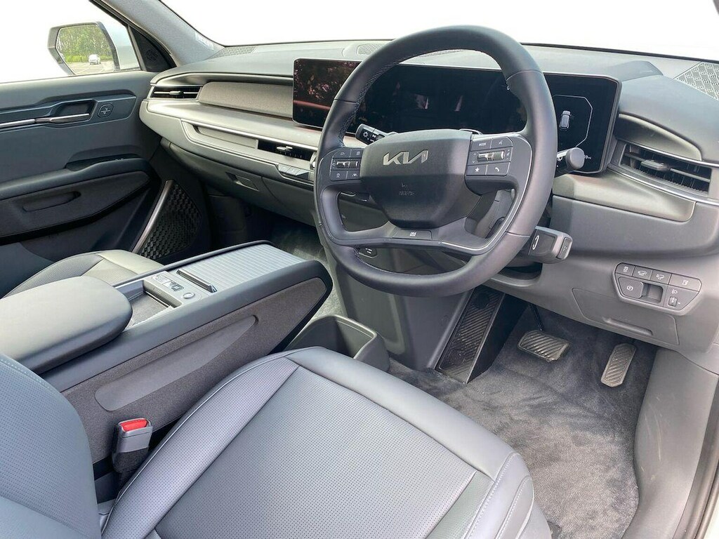 Kia EV9 Ev9 149Kw Air 99.8Kwh Estate Silver #4