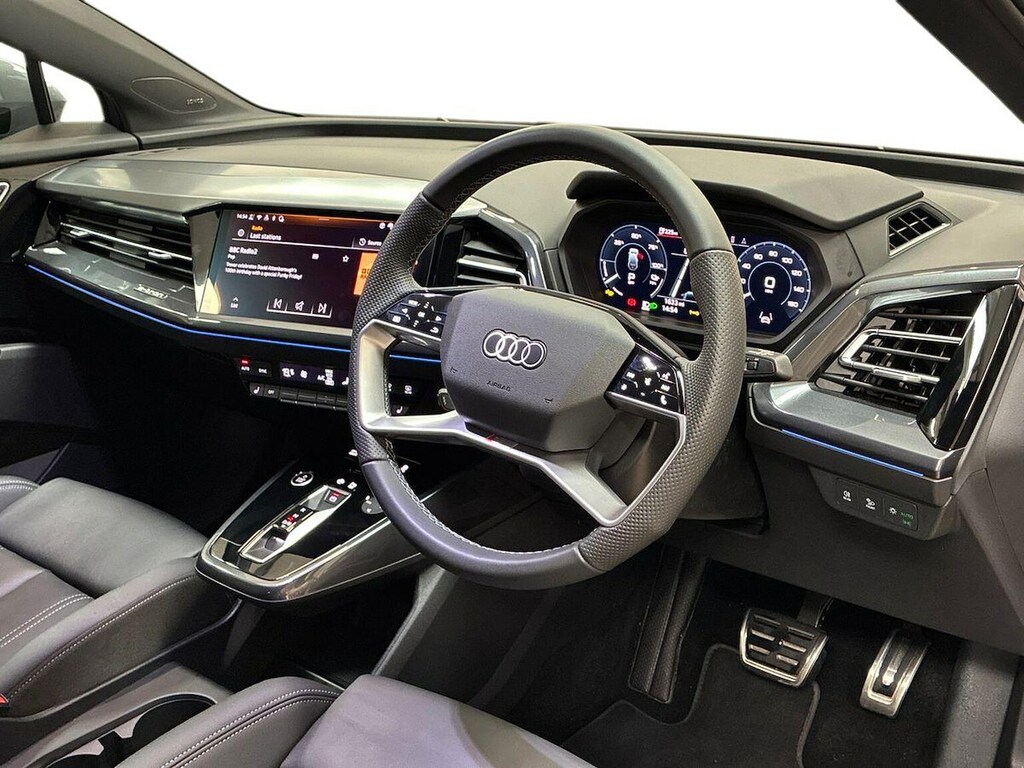 Audi Q4 E Tron 45 S Line Suv 82Kwh 286 Ps Grey #4