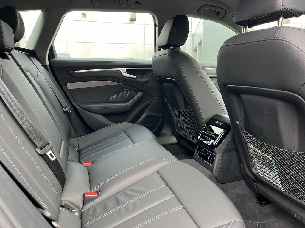Audi A6 2.0 Tdi Quattro 204 Edition 1 S Tronic 2026 Black #16