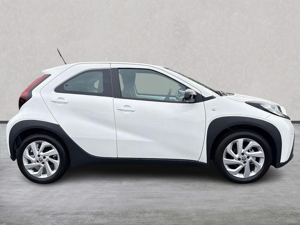 Toyota Aygo X 1.0 Vvt-i Pure Hatchback Euro 6 White #3