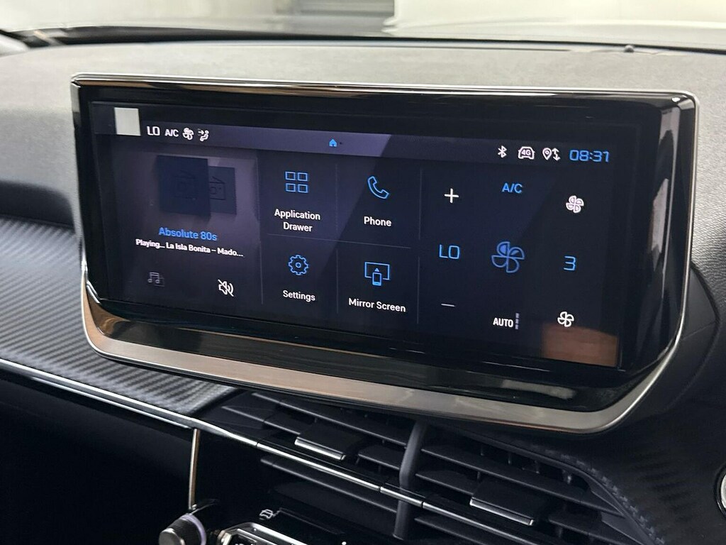 Peugeot 2008 1.2 Puretech Allure Blue #4