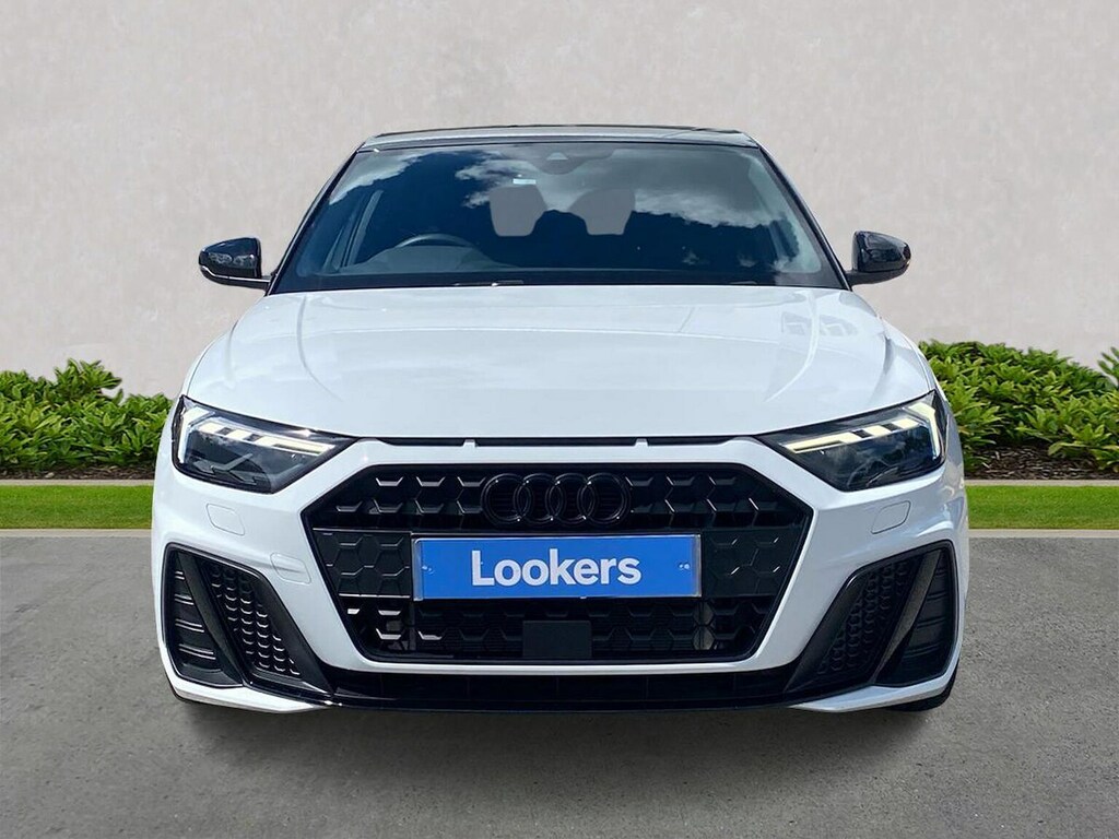 Audi A1 1.0 Tfsi 30 Black Edition Sportback Man White #4