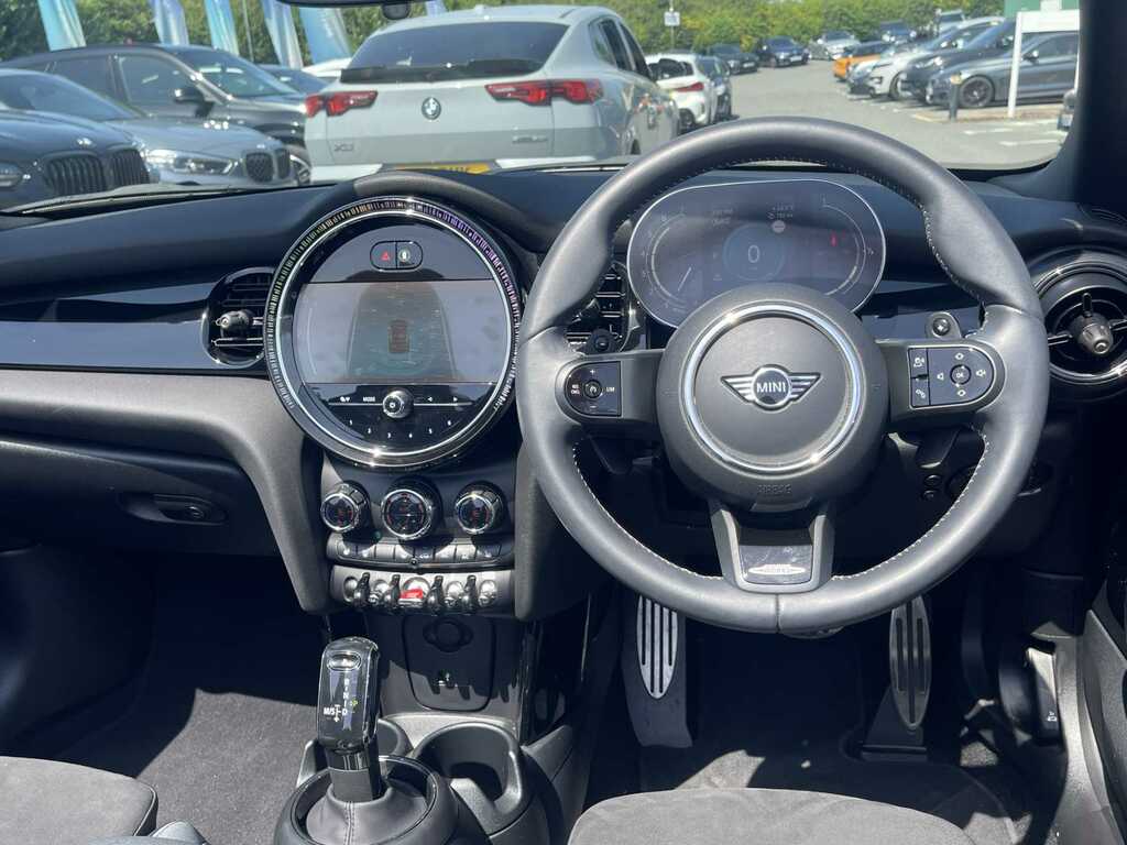 Mini Convertible 1.5 Cooper Exclusive Premium Plus Yellow #9