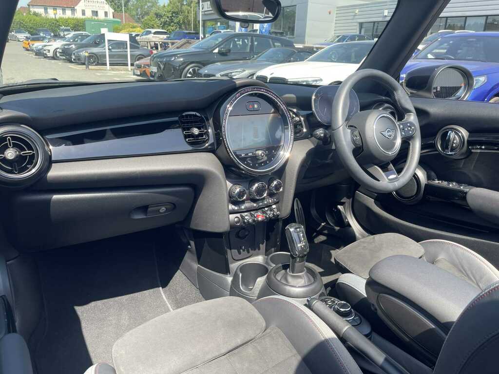 Mini Convertible 1.5 Cooper Exclusive Premium Plus Yellow #7