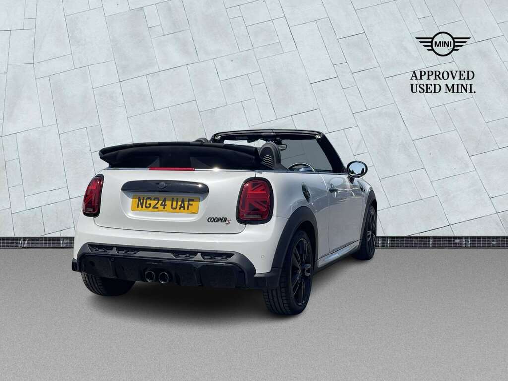 Mini Convertible 1.5 Cooper Exclusive Premium Plus Yellow #17